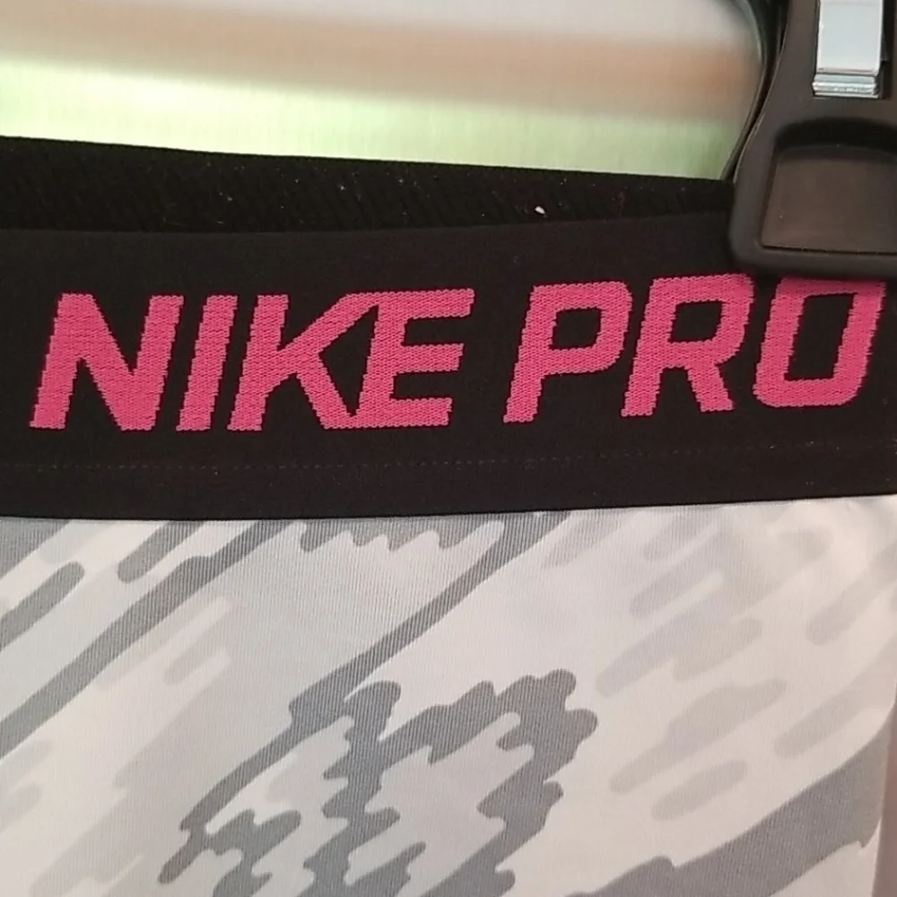 Nike pro tight
